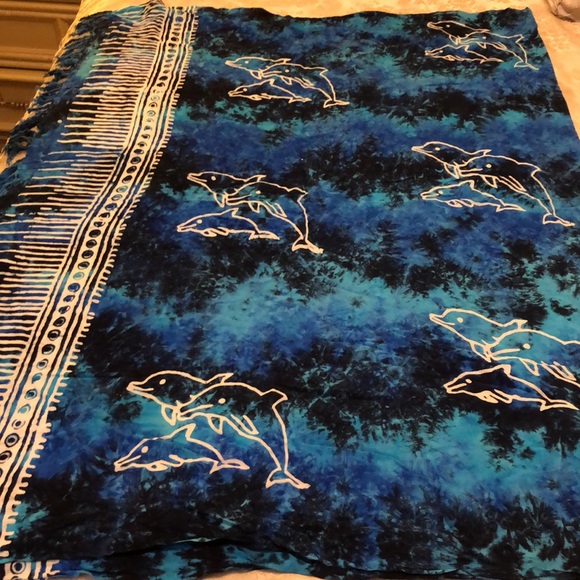 BATIK SCARF 43” x 64” BLUES WHITE DOLPHINS DRIP PATTERNS KNOTTED FRINGE - #070 - Picture 3 of 7
